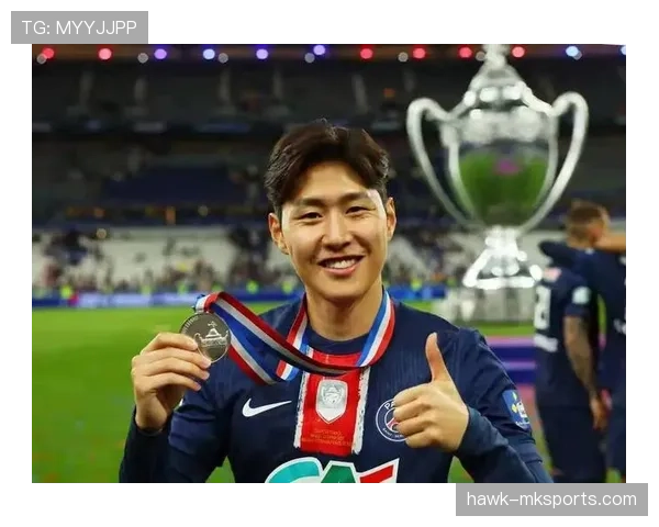 英超新赛季启幕在即，明星球员转会动向成焦点