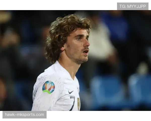 格列兹曼慢镜头技术动作惊艳全场，细节展现顶级球员风采