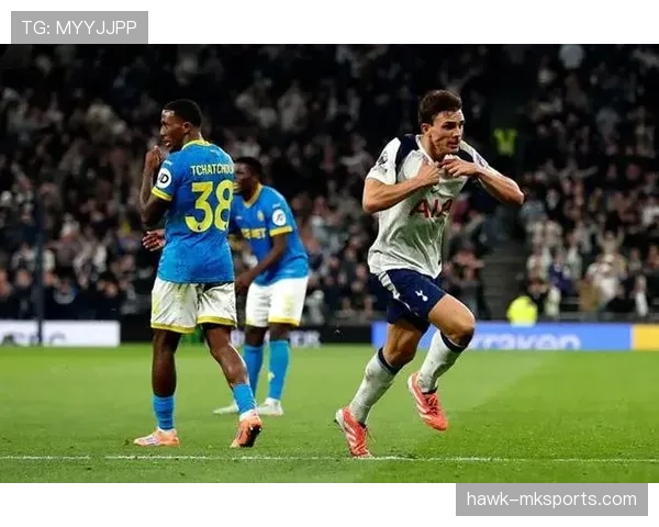 英超单赛季抢断数领跑：帕利尼亚的防守统治力